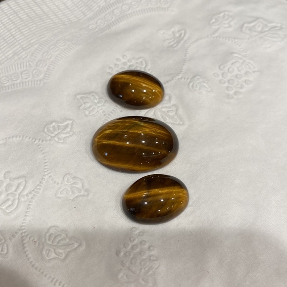 Cat Eye Stones All 3 stones are authentic Perfect for a jeweler or crafter - Picture 3 of 7